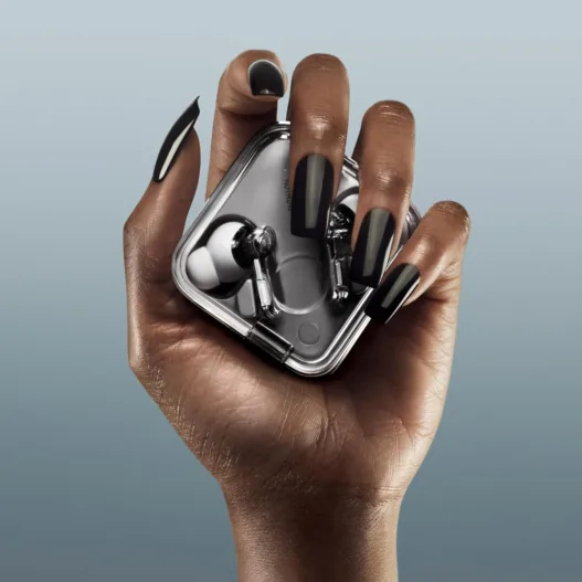 Ive Tried a Pair of Headphones with a Microphone in the Case — Heres What You Need to Know