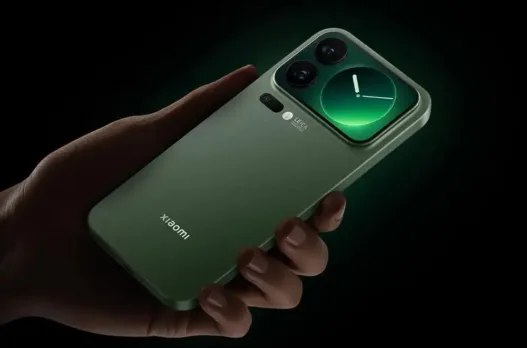 Why the New Xiaomi 17 Just Made the iPhone 17 Pro Look Outdated