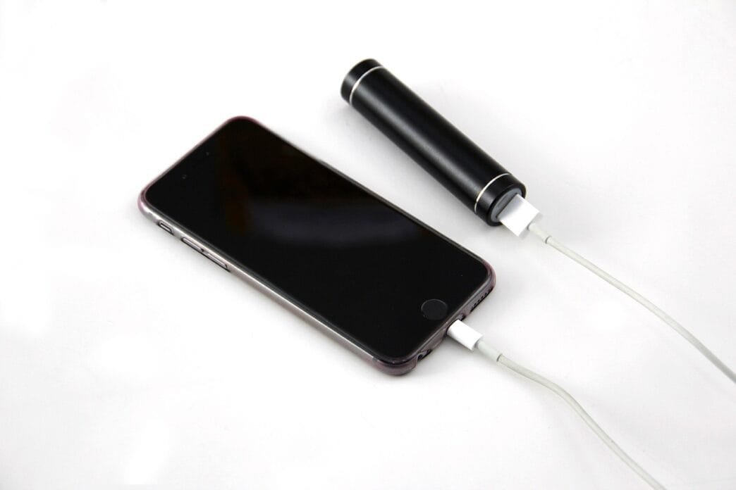 How to Charge Your Mobile Phone Properly The Simple Method That Saves Battery Life