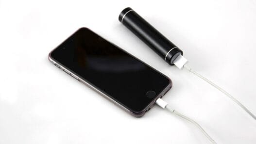 How to Charge Your Mobile Phone Properly The Simple Method That Saves Battery Life