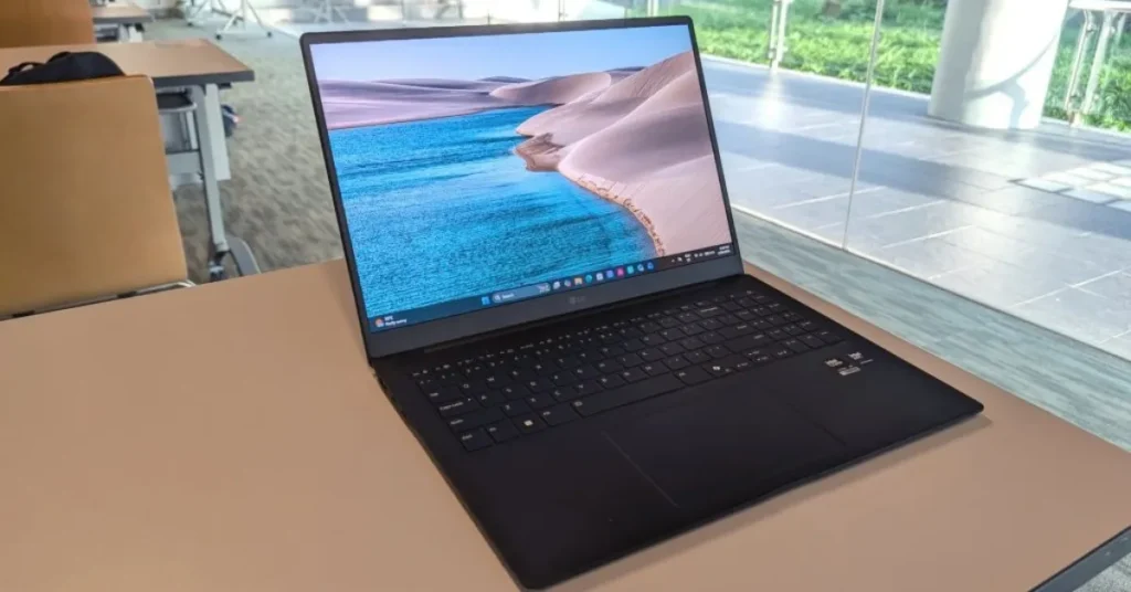 LG gram Pro 17 Review: Is Its Beautiful Design Worth It? LG gram Pro 17