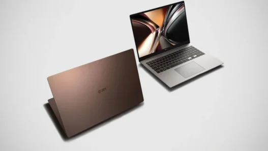LG gram Pro 17 Review: Is Its Beautiful Design Worth It? LG gram Pro 17